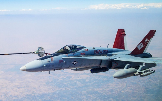 
Máy bay phản lực chiến đấu F/A-18 của Mỹ trên bầu trời Iraq. Ảnh: US Marine Corps
