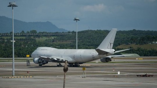 Một trong số 3 chiếc Boeing đang bị bỏ lại ở sân bay Kuala Lumpur. Ảnh: EPA