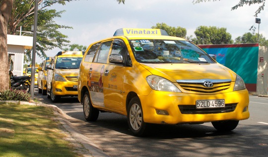 Ứng dụng đặt taxi dành cho điện thoại di động Vrada 100% của Vệt Nam, góp phần làm thị trường taxi cảm ứng sôi động hơn