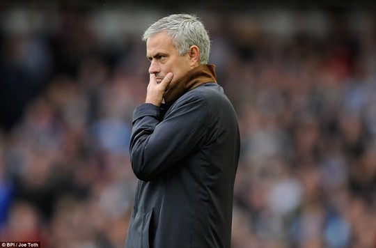 HLV Mourinho đối mặt với nguy cơ bị sa thải