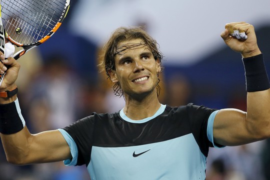 Nadal vào bán kết hai giải đấu trên mặt sân cứng trong hai tuần lễ