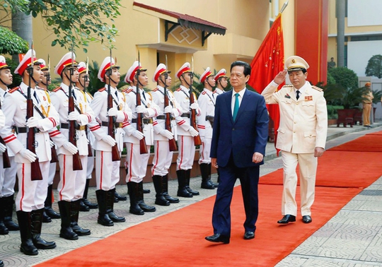 Thủ tướng Nguyễn Tấn Dũng tới dự và chỉ đạo Đại hội đảng bộ Công an Trung ương - Ảnh: VGP