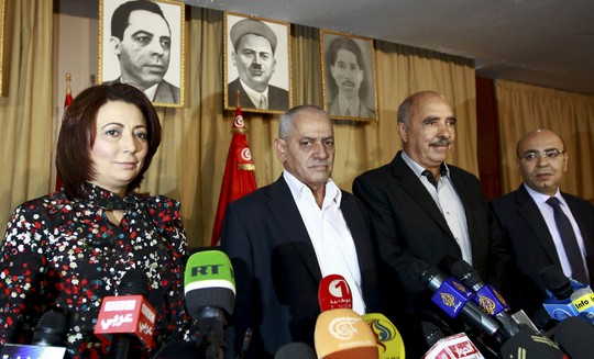 
Các nhà lãnh đạo Bộ tứ Đối thoại Dân tộc Tunisia tại một cuộc họp báo tại thủ đô Tunis hồi tháng 9-2013

Ảnh: REUTERS
