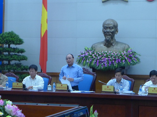 Phó Thủ tướng Nguyễn Xuân Phúc chủ trì cuộc họp