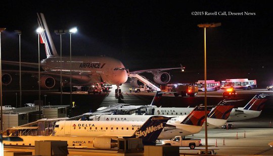 Chuyến bay AF65 của Air France tại TP Salt Lake. Ảnh: KSL
