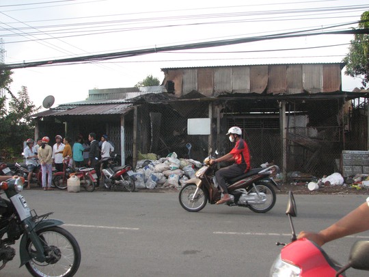 
Cháy ở vựa phế liệu lúc rạng sáng tại TP Tân An
