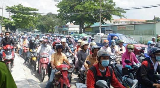 
Giao thông hướng vào sân bay bị kẹt cứng
