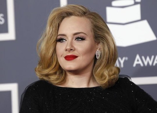 Adele làm nên kỳ tích trong lần trở lại này với album 25