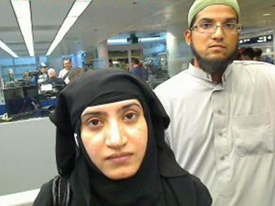 
Syed Rizwan Farook, 28 tuổi, và vợ Tashfeen Malik, 29 tuổi. Ảnh: Reuters
