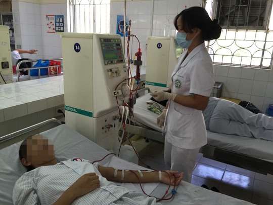 Sau sinh, bệnh nhân H.N.Y tiếp tục chạy thận nhân tạo chu kỳ tại Bệnh viện Bạch Mai