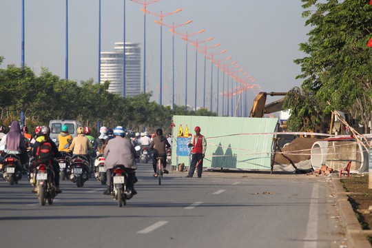 
Một lô cốt trên Xa lộ Hà Nội

