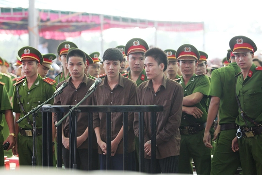 Tiến, Dương và Thoại là những bị cáo liên quan đến vụ thảm sát Bình Phước gây chấn động dư luận năm 2015.