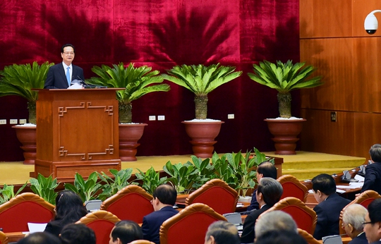 Thủ tướng Nguyễn Tấn Dũng trình bày Báo cáo tình hình kinh tế-xã hội