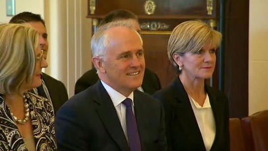 
Ông Turnbull và bà Bishop tại lễ nhậm chức. Ảnh: 9NEWS
