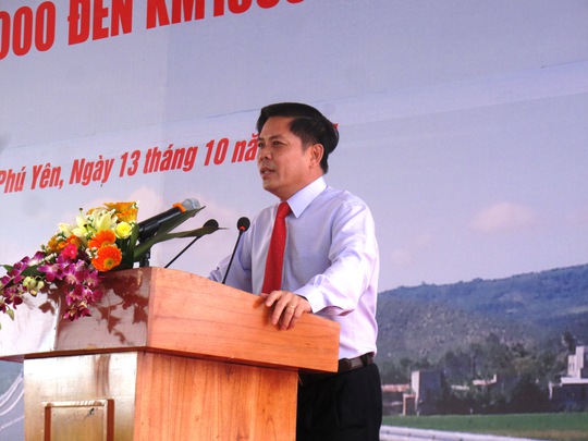 Thứ trưởng Bộ GTVT Nguyễn Văn Thể đánh giá cao sự hợp tác của người dân Phú Yên trong bàn giao mặt bằng