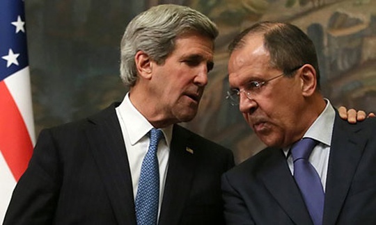 Ngoại trưởng Mỹ John Kerry (trái) và Ngoại trưởng Nga Sergei Lavrov đã đạt được những điều khoản đầu tiên về lệnh ngừng bắn ở Syria. Ảnh: EPA