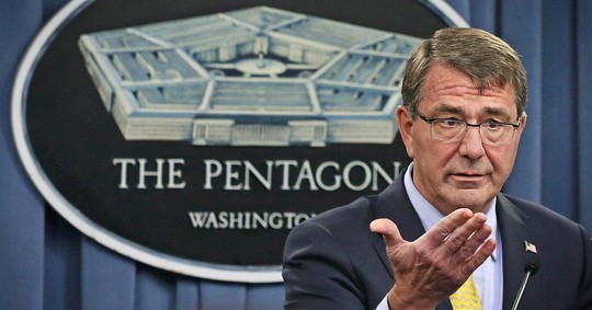 
Bộ trưởng Quốc phòng Mỹ Ash Carter tuyên bố Lầu Năm Góc cần chi thêm tiền cho các loại vũ khí công nghệ cao để đối phó với Trung Quốc. Ảnh: CNBC
