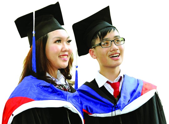 
Theo GS Phạm Quang Hưng, tài năng sinh viên Việt Nam không thua kém sinh viên Mỹ nếu được bồi dưỡng đúng cách.Ảnh: ASIA PACIFIC COLLEGE
