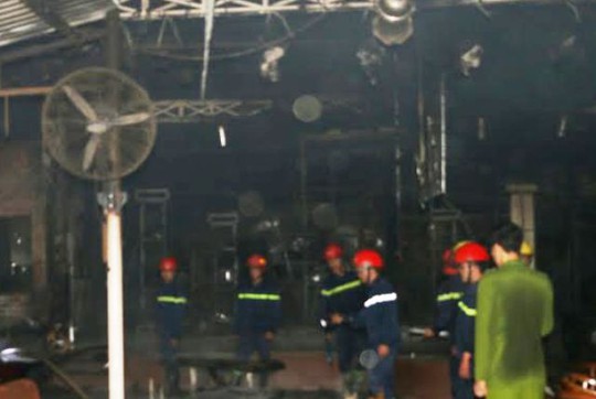
Quán cafe Cố Đô bị hỏa hoạn thiêu rụi trong đêm khuya

