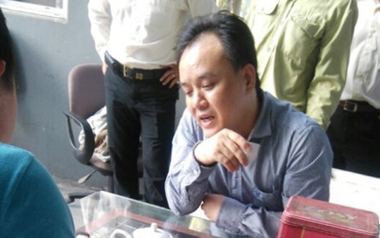 
Ông Phạm Văn Hiền đang trình bày vụ việc
