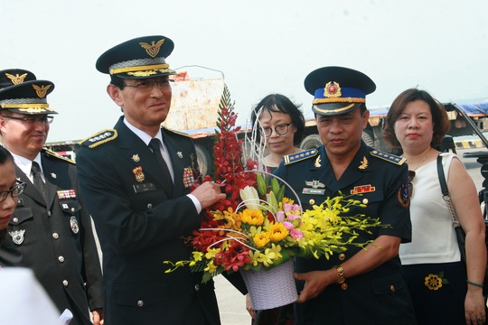 
Lễ đón tàu Badaro tại cảng Tiên Sa
