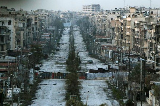 
Quận Saif al-Dawla ở Aleppo nhìn không khác một thành phố ma. Ảnh: REUTERS
