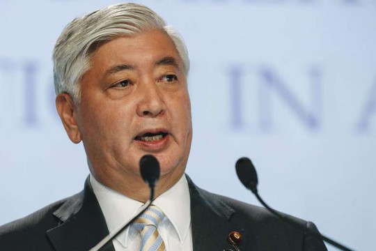Bộ trưởng Nakatani phát biểu tại Đối thoại Shangri-la ngày 4-6. Ảnh: REUTERS