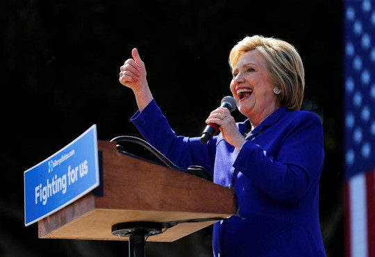 Bà Clinton đại diện phe Dân chủ ra tranh cử tổng thống 2016. Ảnh: REUTERS