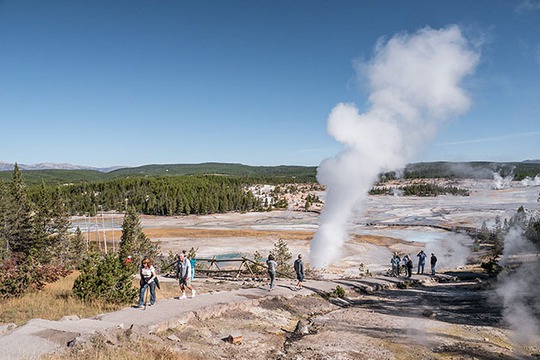 Vườn quốc gia Yellowstone. Ảnh: CDA NEWS