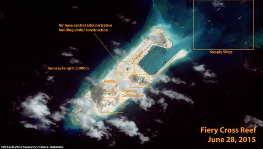 Trung Quốc cải tạo đá Chữ Thập trong quần đảo Trường Sa của Việt Nam. Ảnh: CSIS