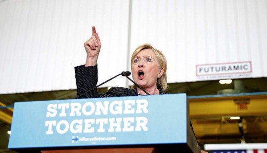 Bà Clinton xoay 180 độ phản đối TPP. Ảnh: REUTERS
