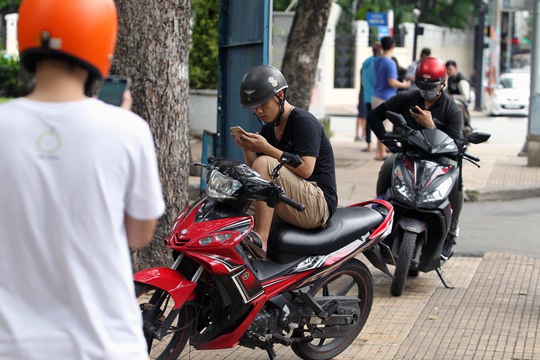 
Quên cả... đất trời!
