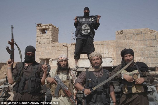 IS giết các tay súng bị thương để bán nội tạng cho chợ đen ở Iraq. Ảnh: Daily Mail