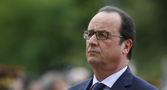 
Tổng thống Pháp Francois Hollande đã tuyên bố tình trạng khẩn cấp kinh tế. Ảnh: AP
