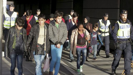 Thụy Điển dự định trục xuất đến 80.000 người tị nạn trong những năm tới. Ảnh: REUTERS
