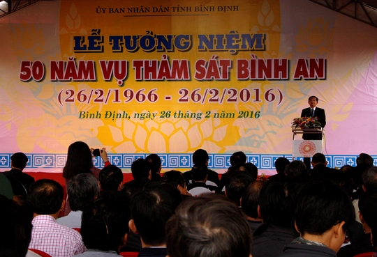 Chủ tịch UBND tỉnh Bình Định Hồ Quốc Dũng phát biểu tại lễ tưởng niệm
