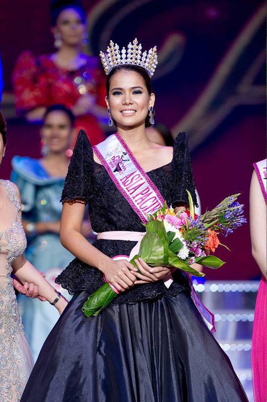 Cô đại diện Philippines sau khi chiến thắng cuộc thi sắc đẹp quốc gia Mutya ng Pilipinas-Asia.