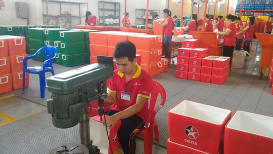 Nhựa Phước Thành là một trong những doanh nghiệp Việt được Samsung cử chuyên gia hỗ trợ. Ảnh: Thái Phương