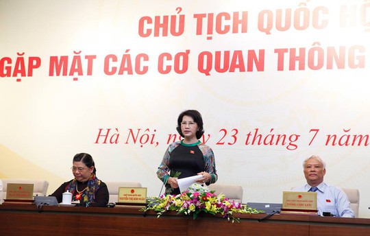 
Chủ tịch QH Nguyễn Thị Kim Ngân trả lời câu hỏi phóng viên tại buổi họp báo

