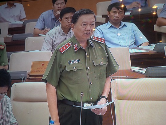 
Bộ trưởng Công an Tô Lâm cho rằng công tác của lực lượng cảnh vệ rất đặc thù, vì vậy cần có chính sách đặc thù - Ảnh chụp qua màn hình
