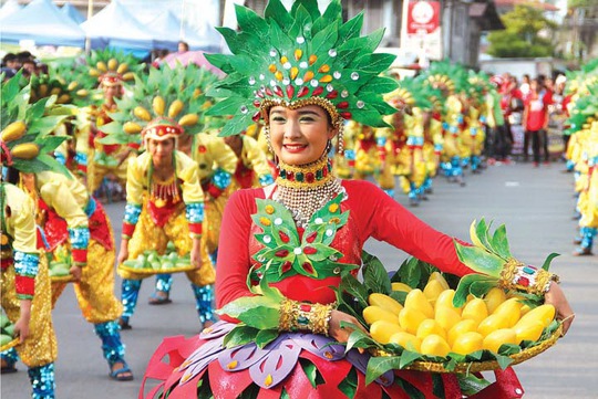 Chú thích: Một cảnh trong lễ hội Trái cây Nam Bộ 2015 tại Suối Tiên. (ảnh do Suối Tiên cung cấp)