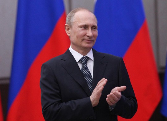 
Tổng thống Nga Vladimir Putin bày tỏ mong muốn hợp tác chặt chẽ với tân Chủ tịch nước Trần Đại Quang
