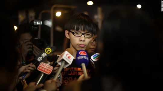 
Thủ lĩnh sinh viên Joshua Wong (Hoàng Chi Phong). Ảnh: CNN
