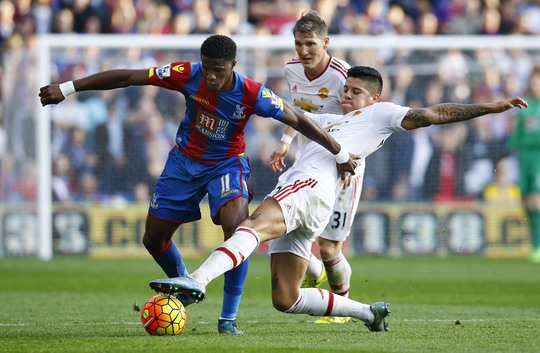 Leg (chỉ up online): Zaha sẽ tái đấu M.U trong màu áo Crystal Palace Ảnh: REUTERS