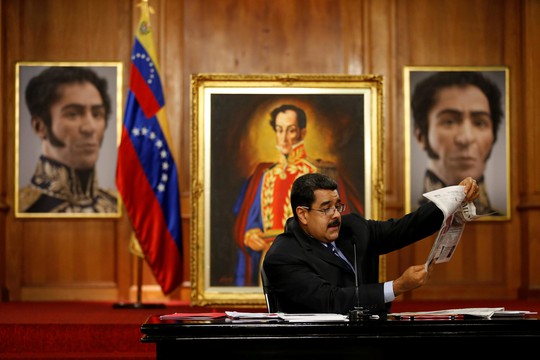 Tổng thống Venezuela Nicolas Maduro tại một cuộc họp báo ở thủ đô Caracas hôm 17-5 Ảnh: REUTERS