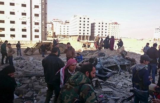 Hiện trường vụ khủng bố ở Damascus - Syria ngày 31-1 Ảnh: REUTERS