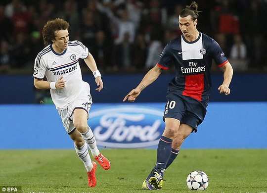 
Luiz sẽ đối đầu đồng đội cũ Ibrahimovic nếu trở lại Premier League
