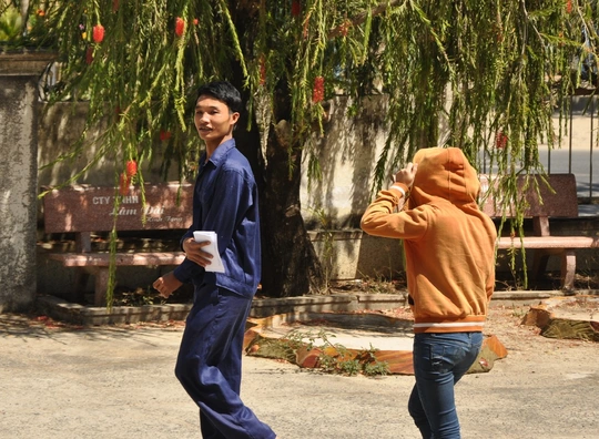 
Kết thúc phiên tòa, Hào Anh và Thảo Duy được trả tự do.
