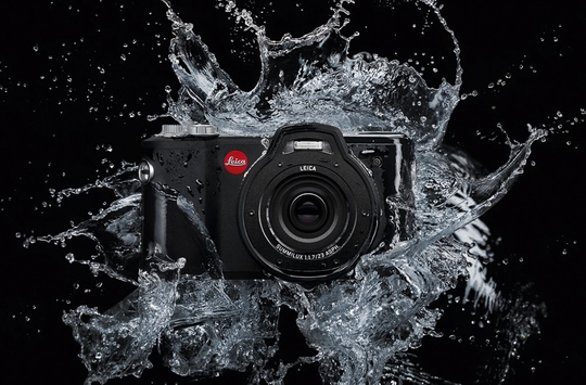 Máy ảnh có thể ngâm nước đầu tiên của Leica