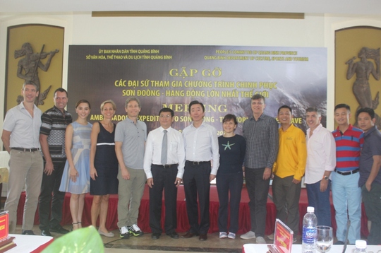 Đại sứ nhiều nước đã có mặt tại Quảng Bình để chinh phục Sơn Đoòng